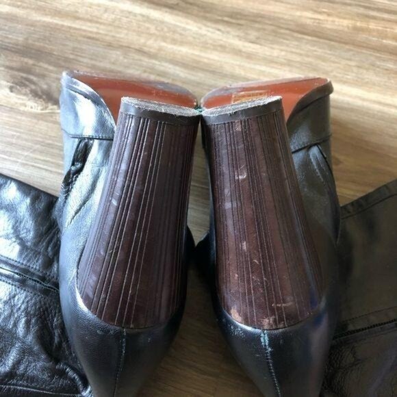 Chie Mahara Tall Heeled Wood Stacked Leather Boots - Picture 9 of 11